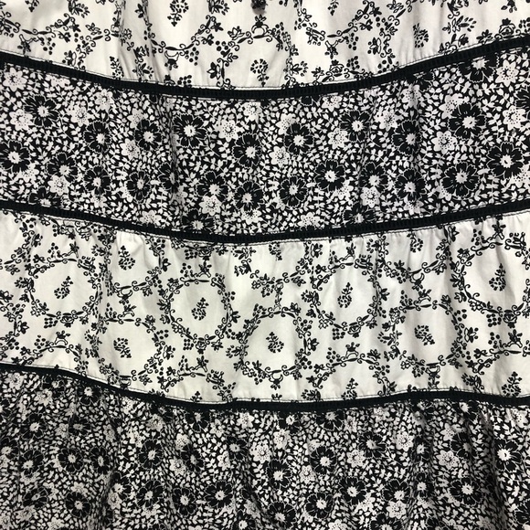 Last Chance $7 or 👛5/$25 At Last & Company Cotton Skirt Black/White M - Picture 3 of 5